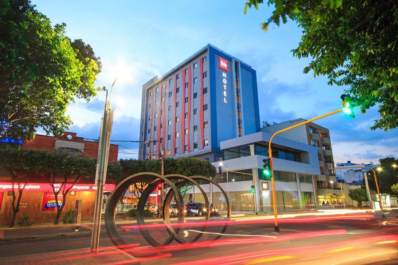 Ibis Cucuta Hotel Exterior photo